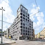 Bright Modern 1br • Quiet • 20 Min Center • Grill Praga