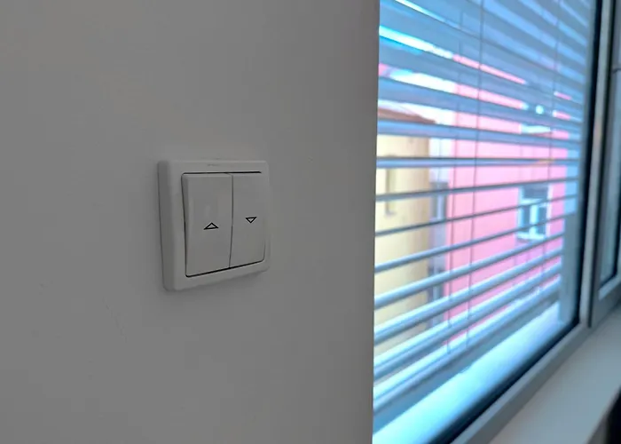 Lejlighed Bright Modern 1br • Quiet • 20 Min Center • Grill Prag
