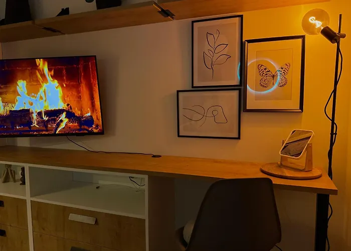 Bright Modern 1br • Quiet • 20 Min Center • Grill Appartamento Praga