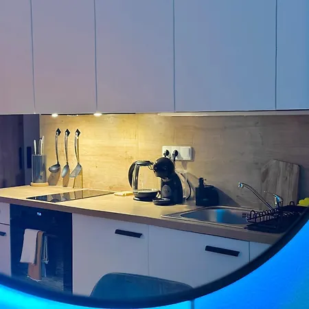 Bright Modern 1br • Quiet • 20 Min Center • Grill Апартаменты Прага