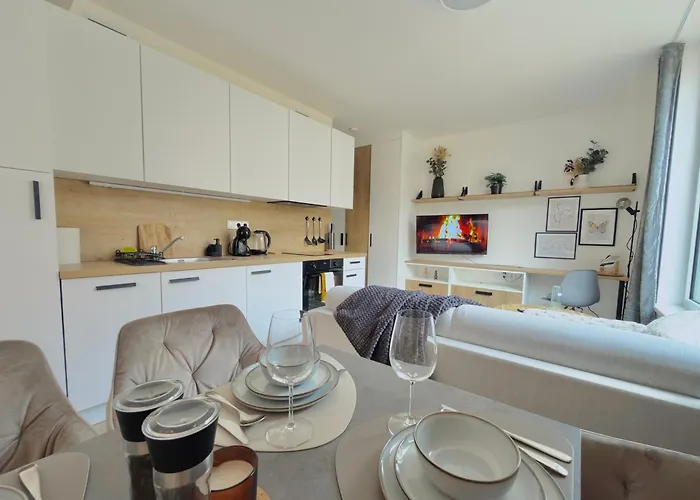 Bright Modern 1br • Quiet • 20 Min Center • Grill Appartement *